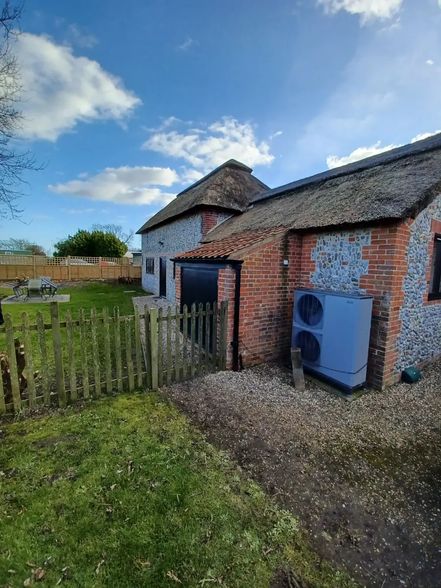 Thatched barn range, Horsey