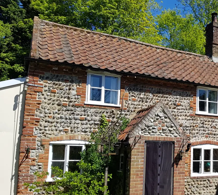 Flint-and-brick estate cottages, Felbrigg